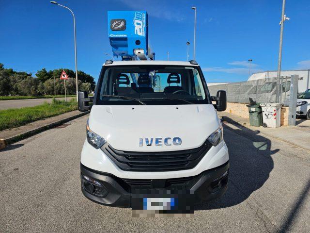 IVECO Daily 35S14 2.3HPT PL PIATTAFORMA CON CESTELLO 20 SOCAGE