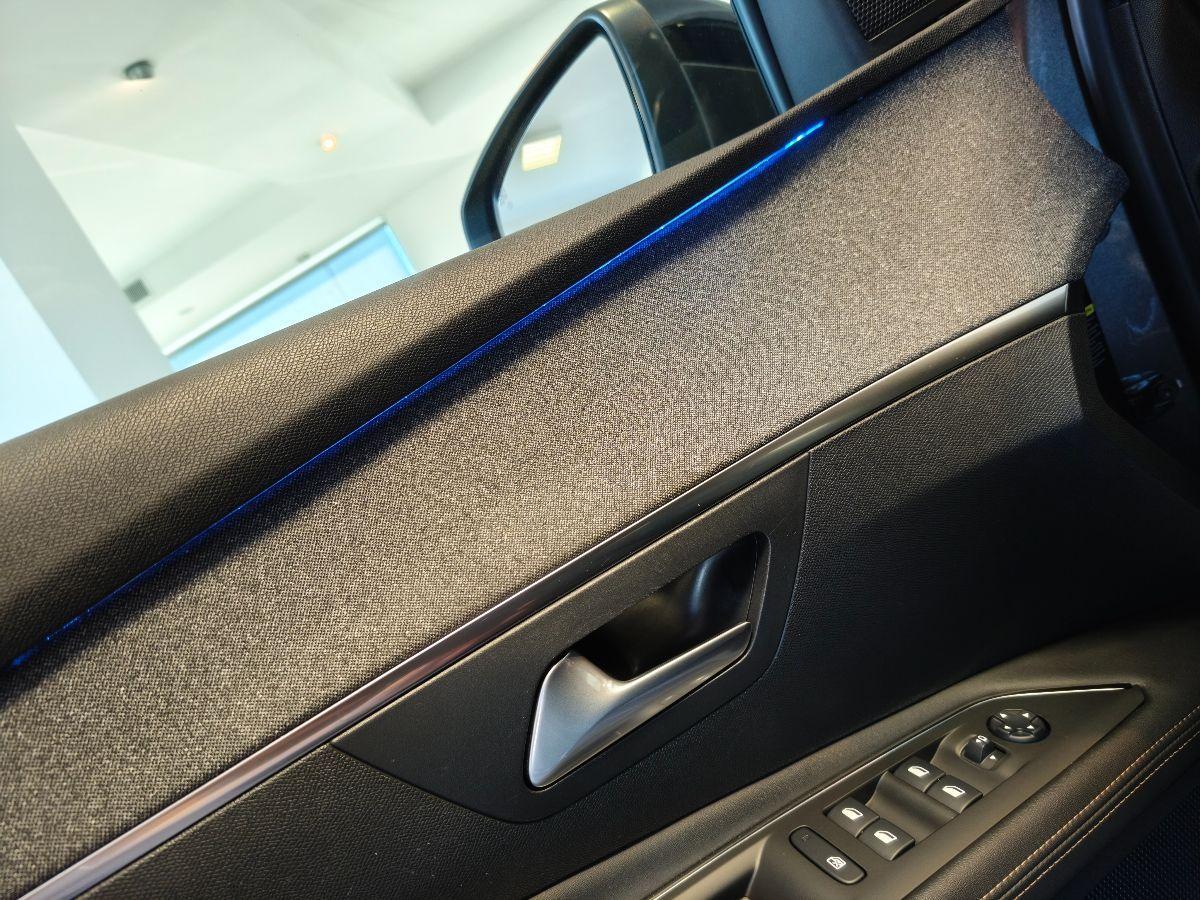 PEUGEOT 3008 1.6 BlueHDi 130 EAT8 GT Line