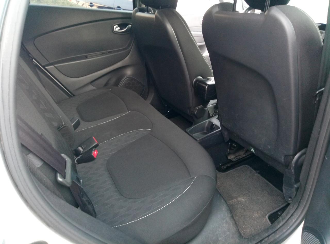 Renault Captur TCe 12V 90 CV Business iNTENSE