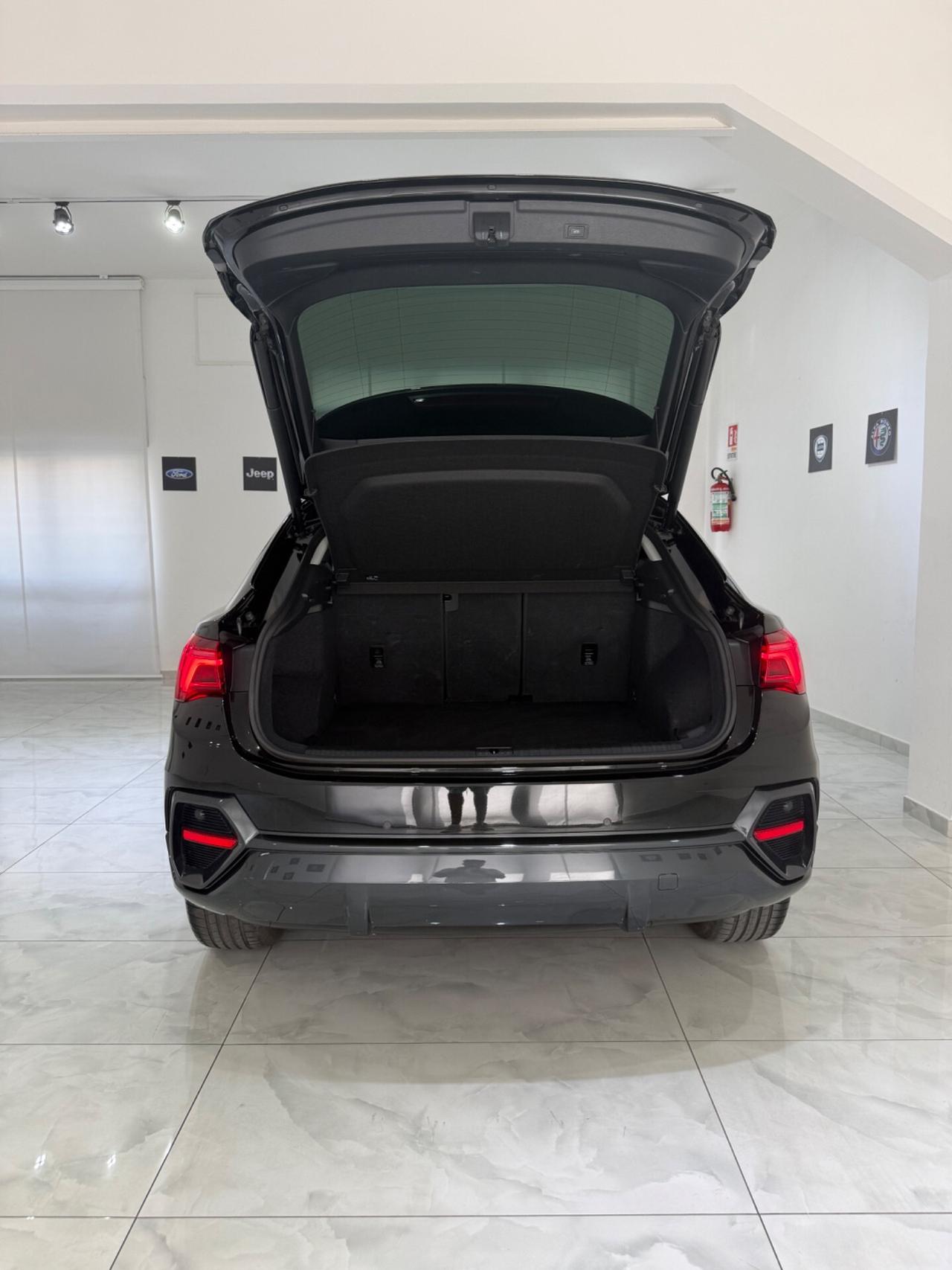 AUDI Q3 SPB 35 TDI S TRONIC SPORT TOTAL BLACK