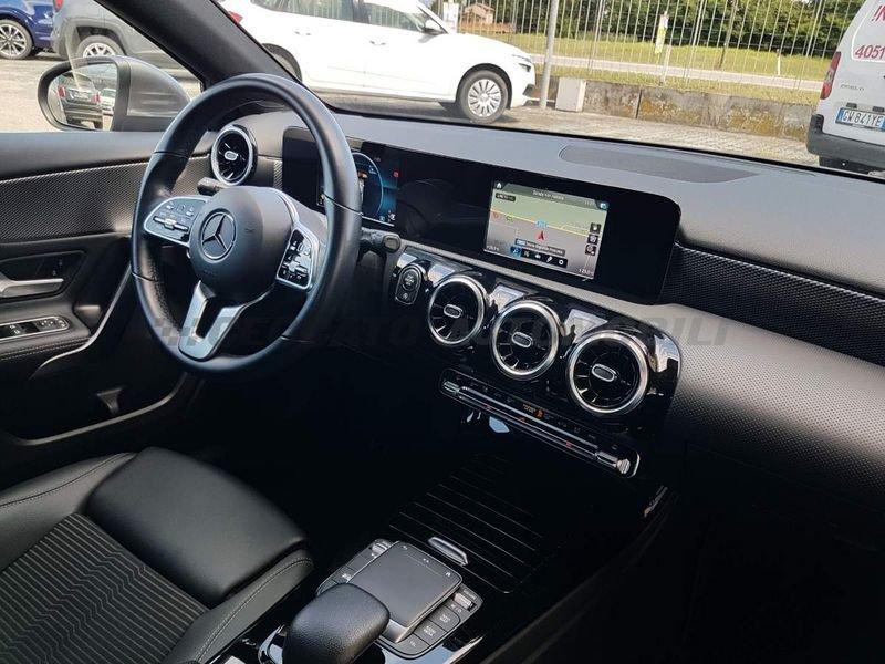 Mercedes-Benz Classe A A 180 d Sport auto