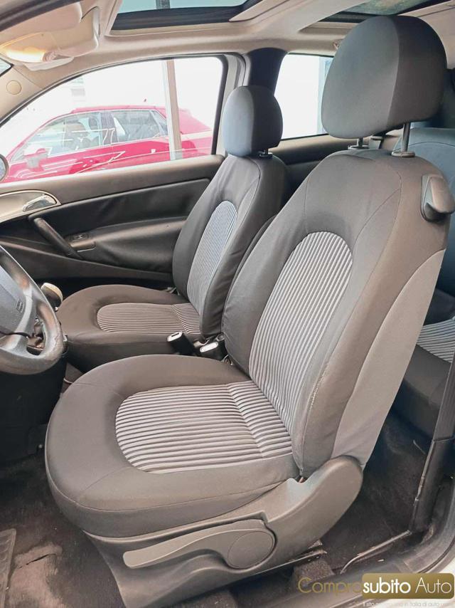 LANCIA Ypsilon 1.2 Platino