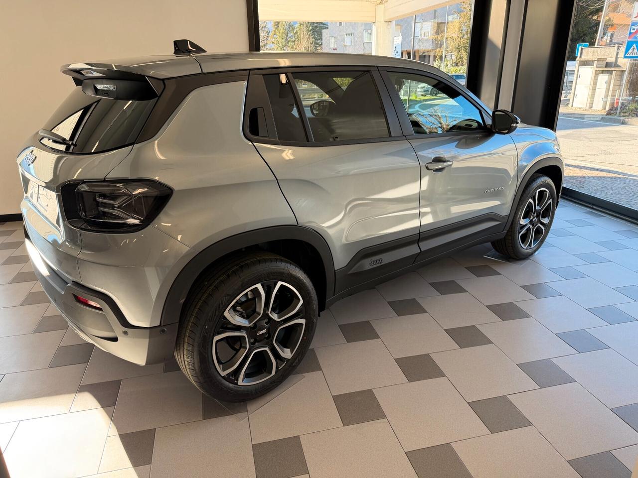 Jeep Avenger 1.2 Turbo 100 CV Summit