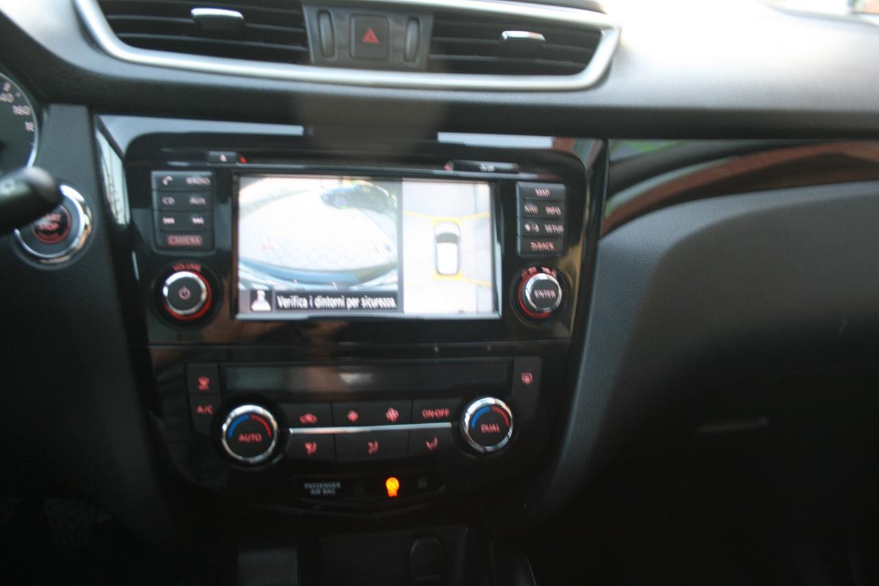 Nissan Qashqai 1.5 dCi Tekna Tetto-panor.Navi Telec