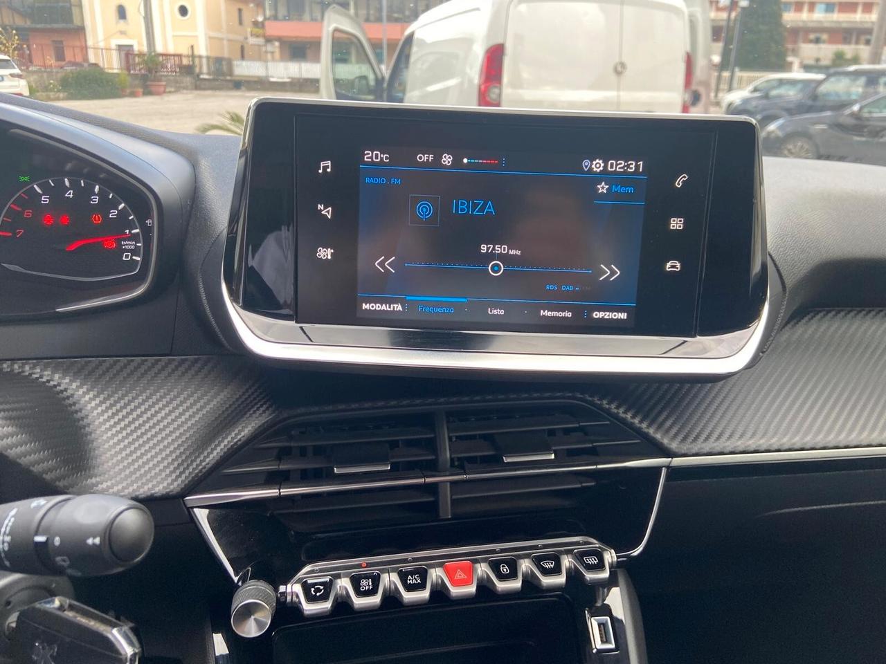 Peugeot 208 PureTech 100 CV 5 porte Allure