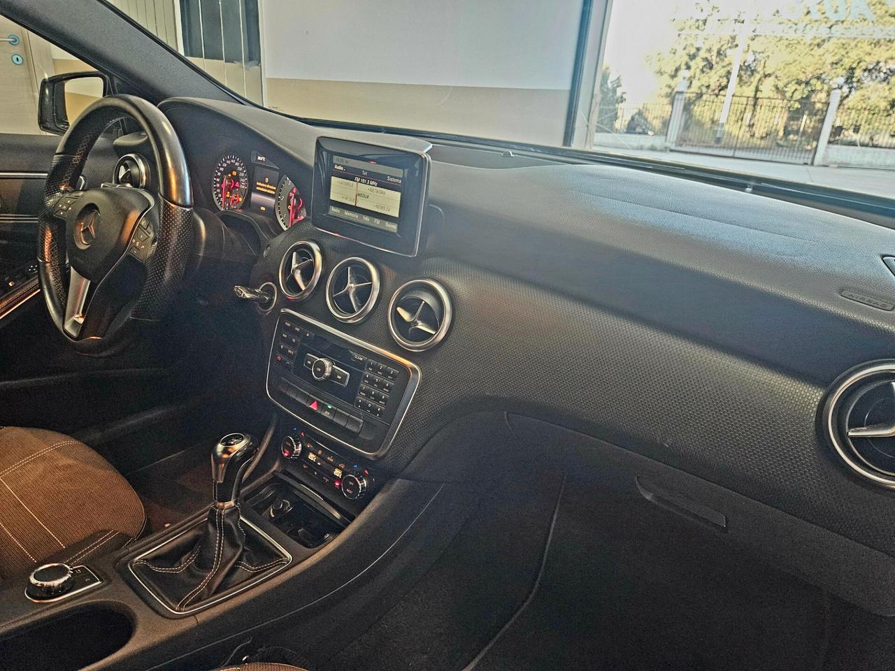 Mercedes-benz A 200 A 200 CDI Premium