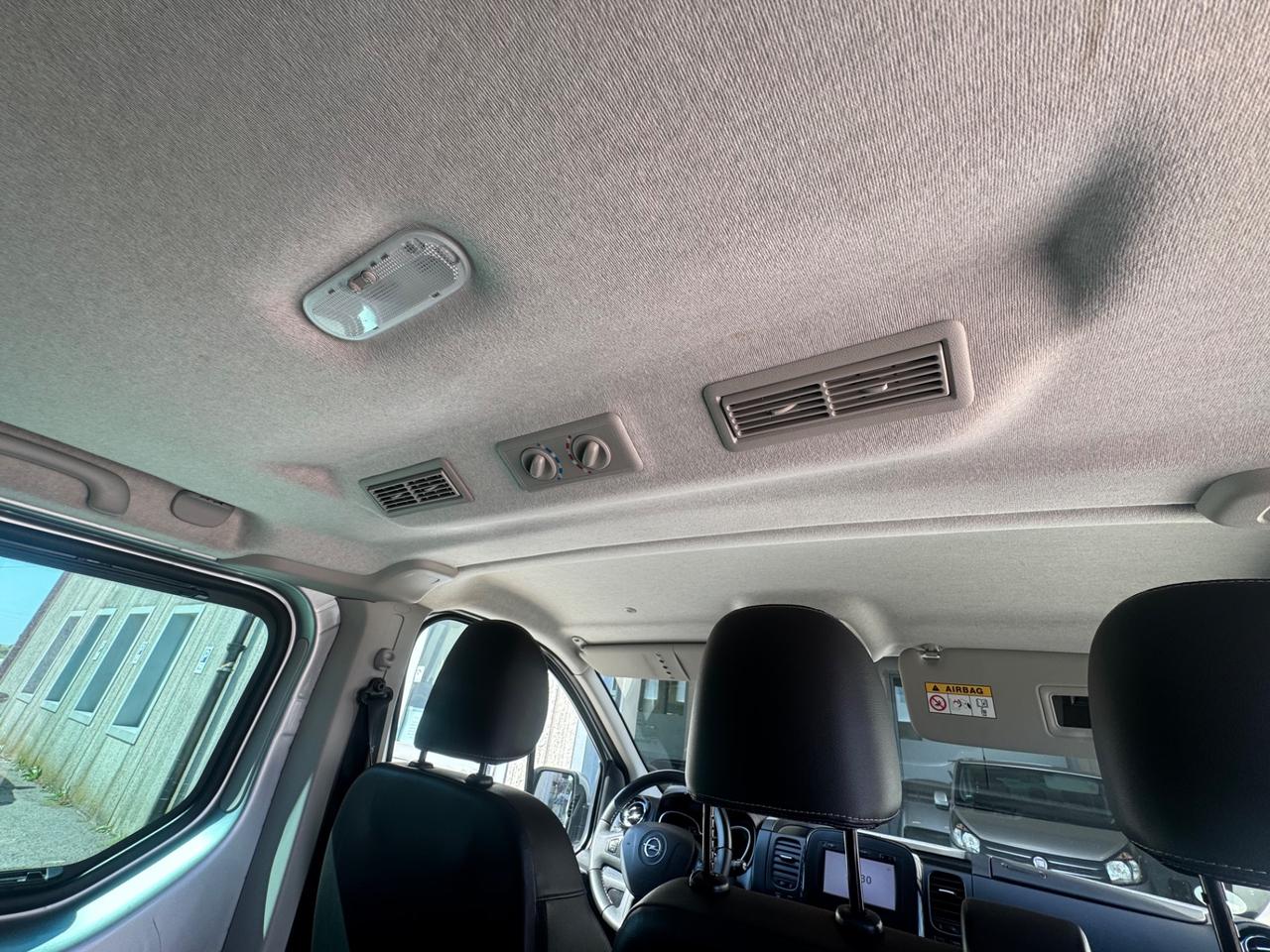 Opel Vivaro 9 posti