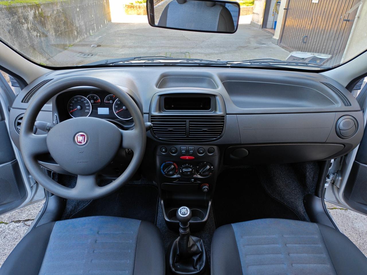 Fiat Punto 1.2 BENZINA 60cv / 30.630km / Unipro