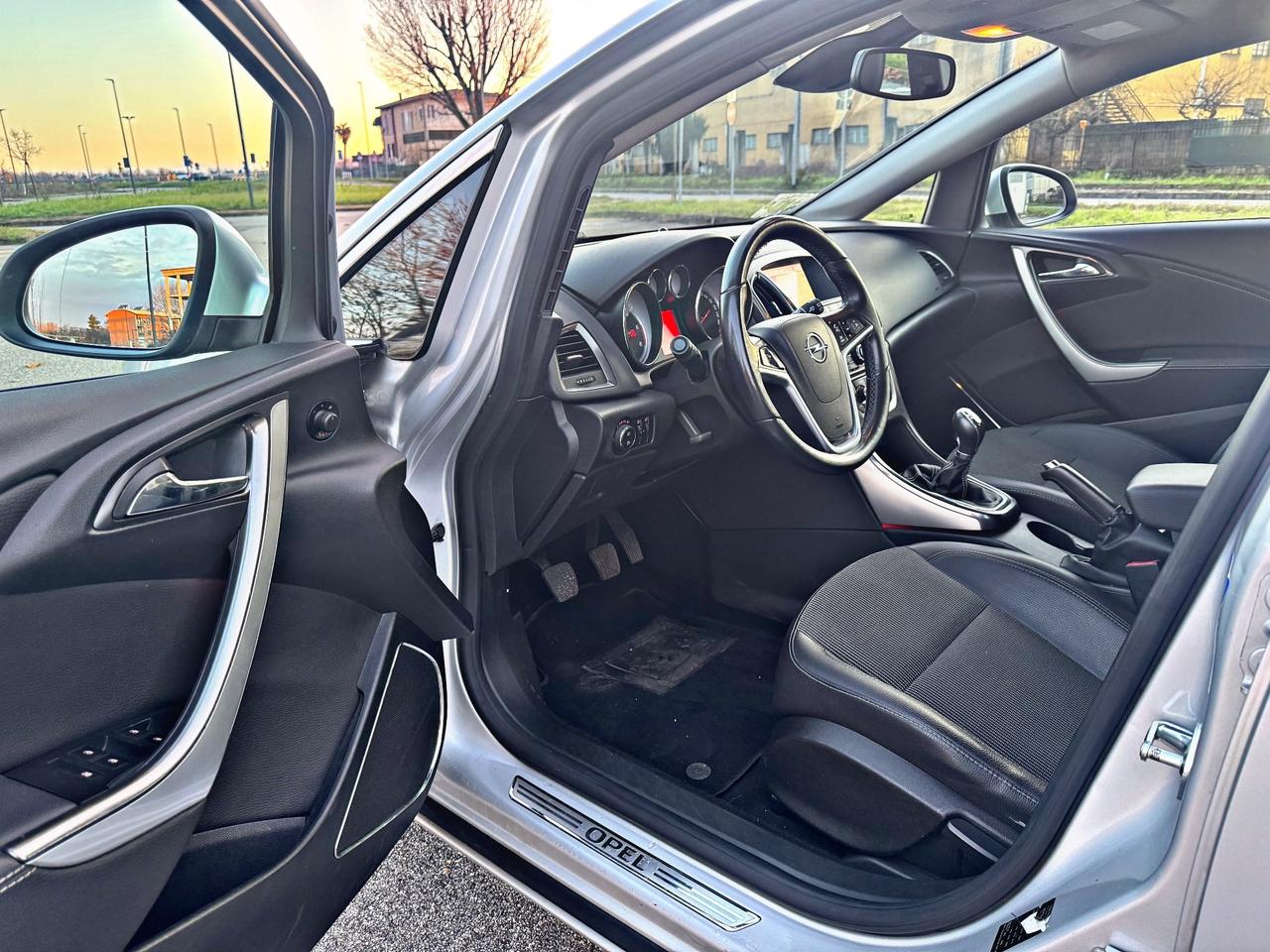 Opel Astra 1.7 CDTI 125CV Sports Tourer Cosmo