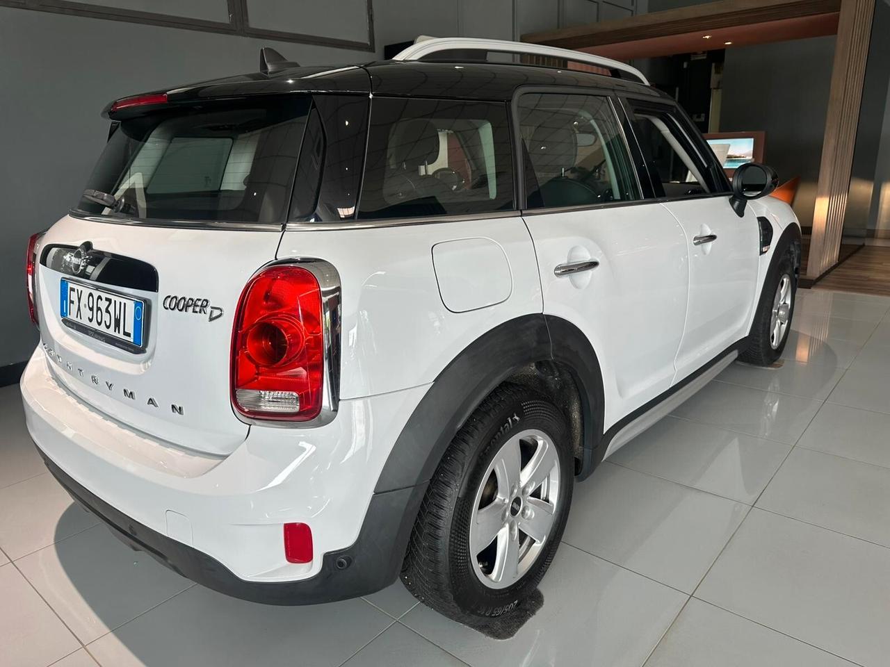 Mini Cooper D Countryman 2.0 Business Automatica