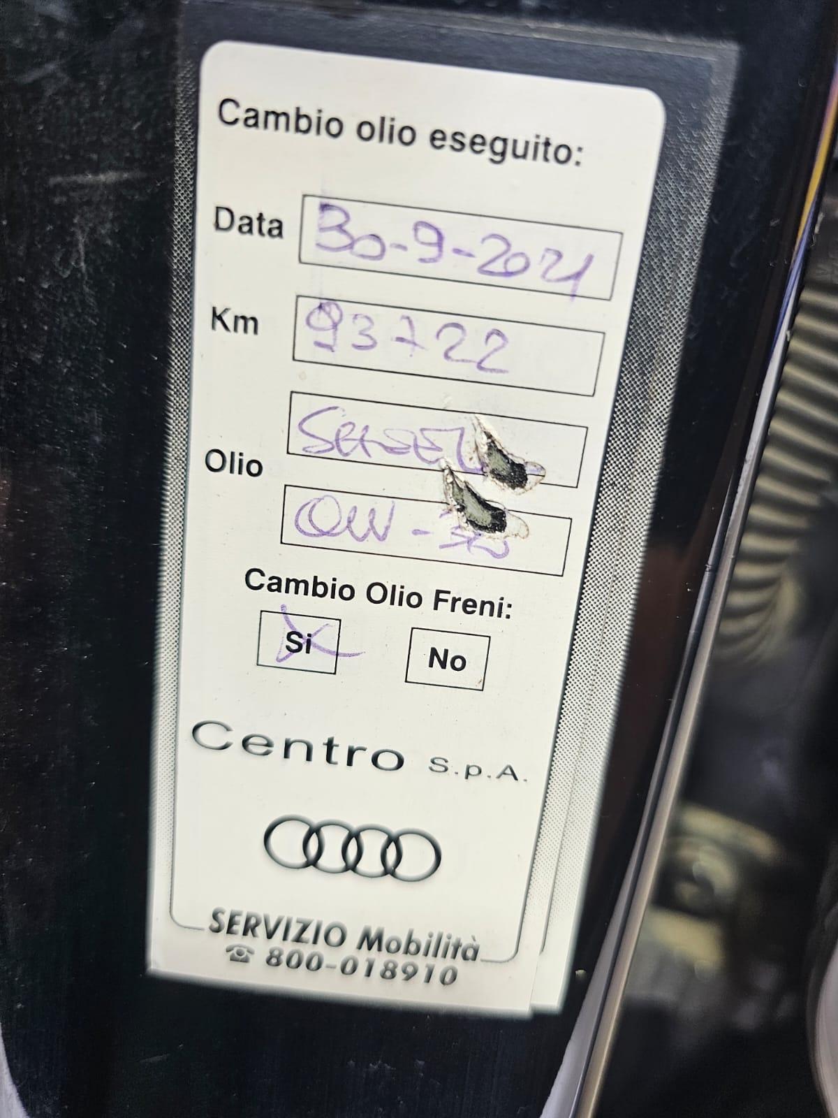 Audi Q3 2.0 tdi Business 120cv