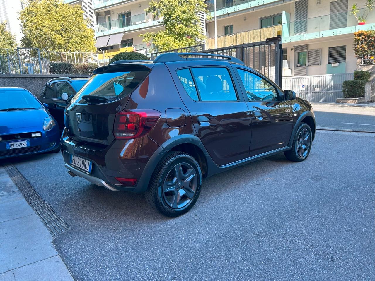 Dacia Sandero 0.9 TCe 12V TurboGPL 90CV Start&Stop Lauréate