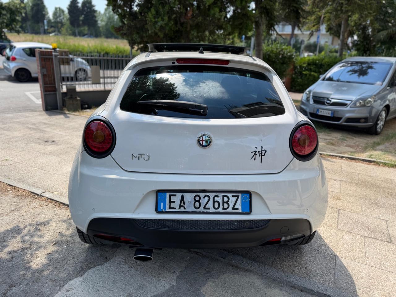 Alfa Romeo MiTo 1.6 JTDm 16V Distinctive Premium Pack