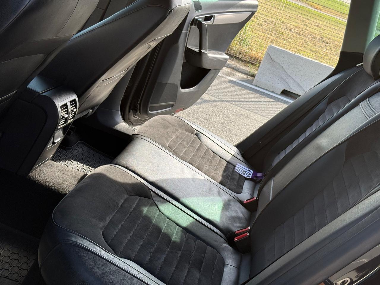 Volkswagen Passat 2.0 TDI 140 CV - Highline-FULL