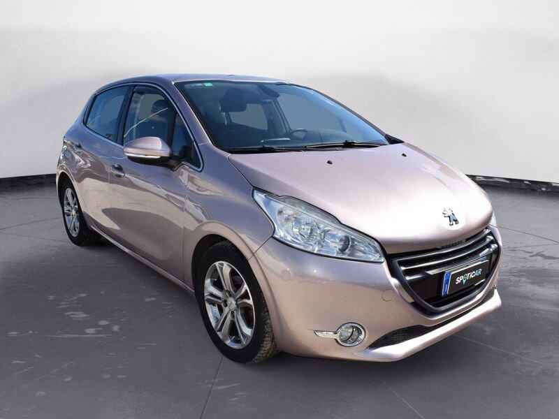 Peugeot 208 1.4 HDi 68 CV 5 porte Allure