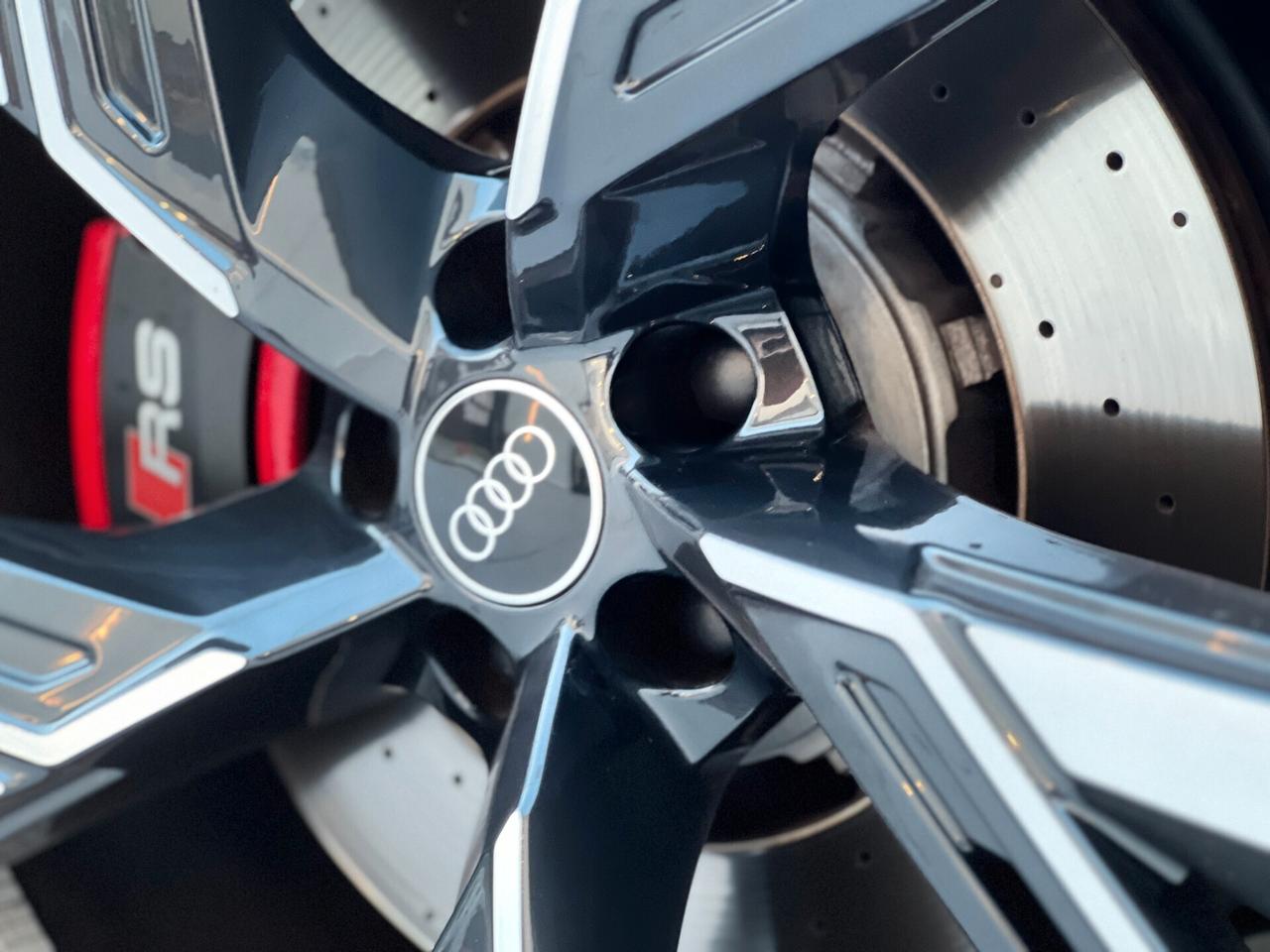 Audi RS6 RS 6 Avant 4.0 TFSI V8 quattro tiptronic Performance