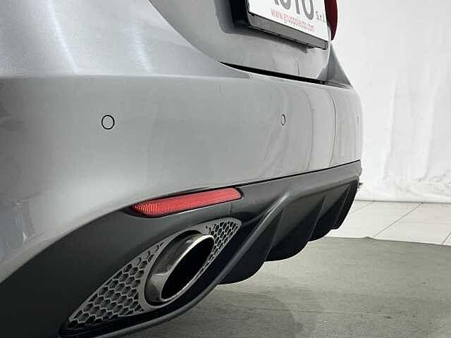 Alfa Romeo Giulia 2.2 Turbodiesel 210 CV AT8 AWD Q4 Veloce