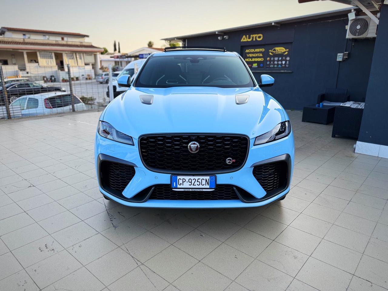 Jaguar F-Pace 5.0 V8 550 CV AWD aut. SVR Extra Full Garanzia 24 Mesi 24.000 km