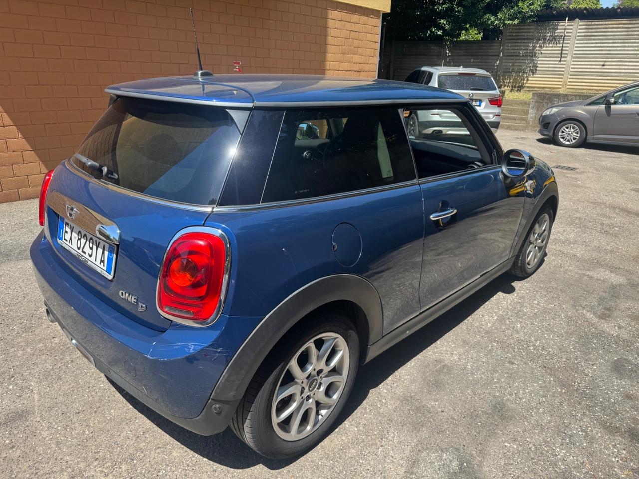 Mini 1.5 One D Euro 6b garanzia 12mesi