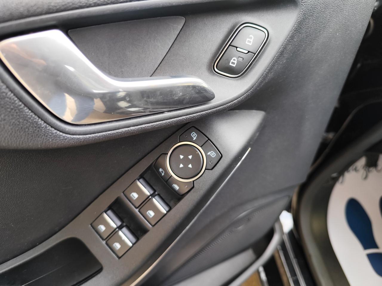 Ford Fiesta 1.1 BENZ/GPL 75CV TITANIUM PERFETTA