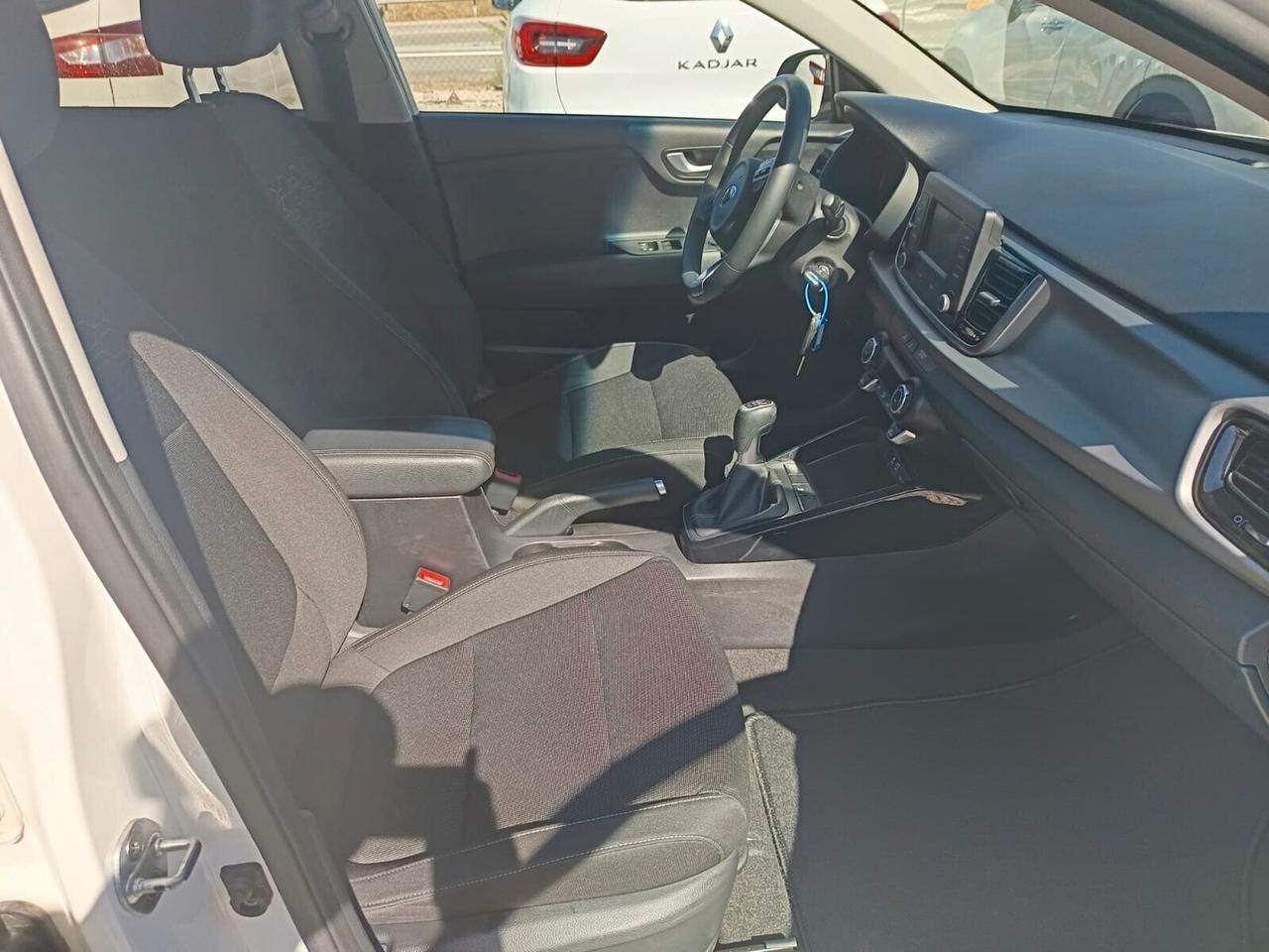 Kia Rio 2017 - 1.0 T-GDi 12V OK NEOP. LB AUTOMOBILI