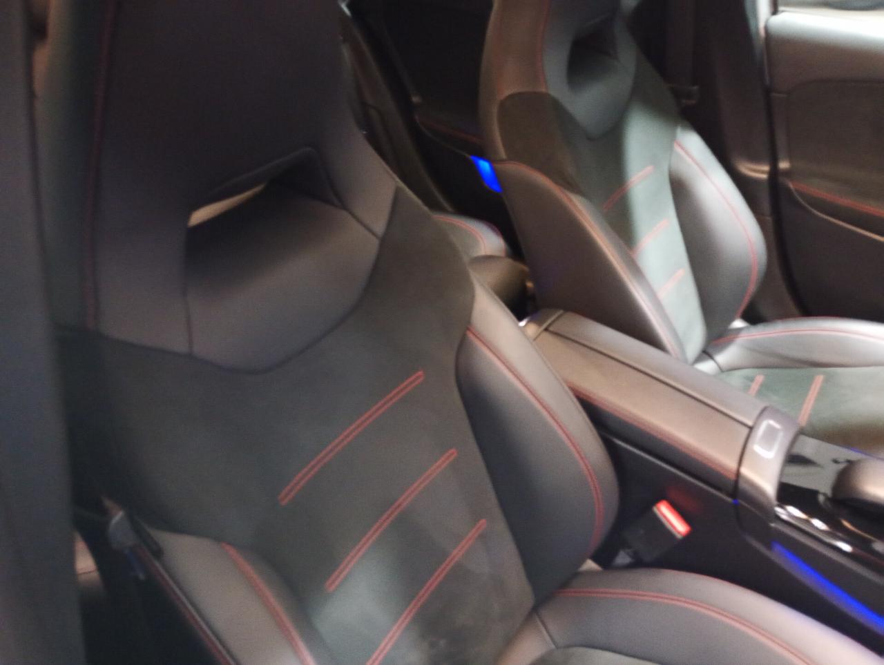 Mercedes-benz A 200 Automatic Premium Night Edition AMG