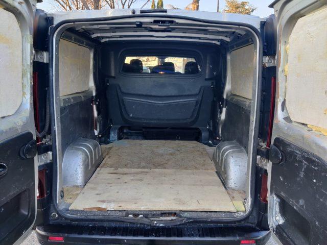 RENAULT Trafic T29 1.6 dCi 120CV PASSO LUNGO - 6 POSTI + CASSONE