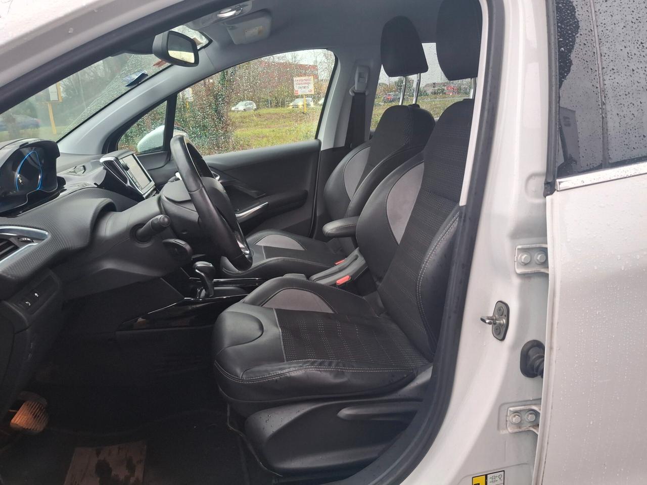 Peugeot 2008 PureTech Turbo 110 S&S Black Matt-AUTOMATICA-