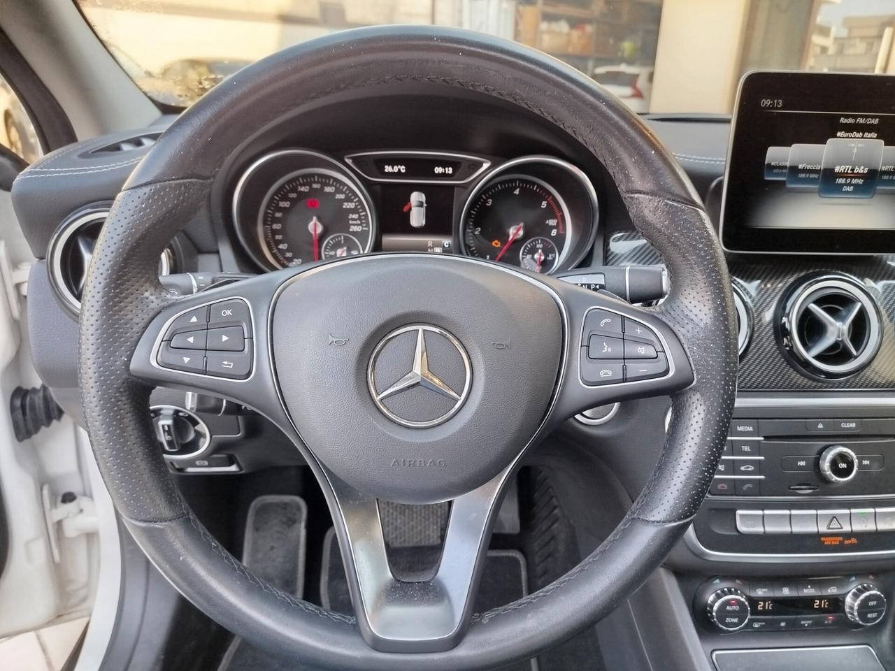 Mercedes-benz GLA 200 d Automatic 4Matic Premium Amg