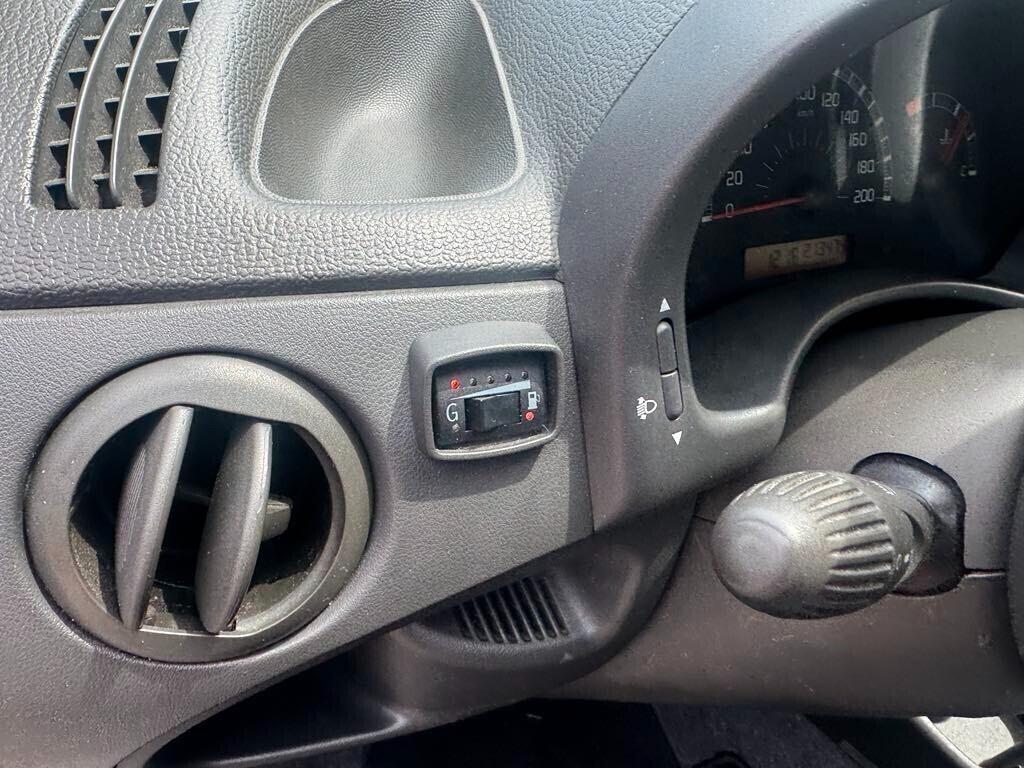 Fiat Punto 1.2 5 porte Active Natural Power