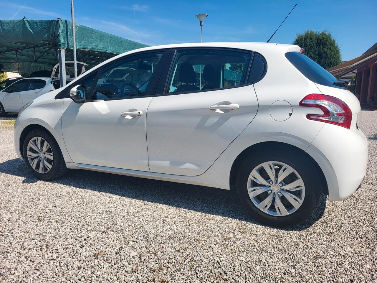 Peugeot 208 1.2 VTi 82 CV 5 porte Allure