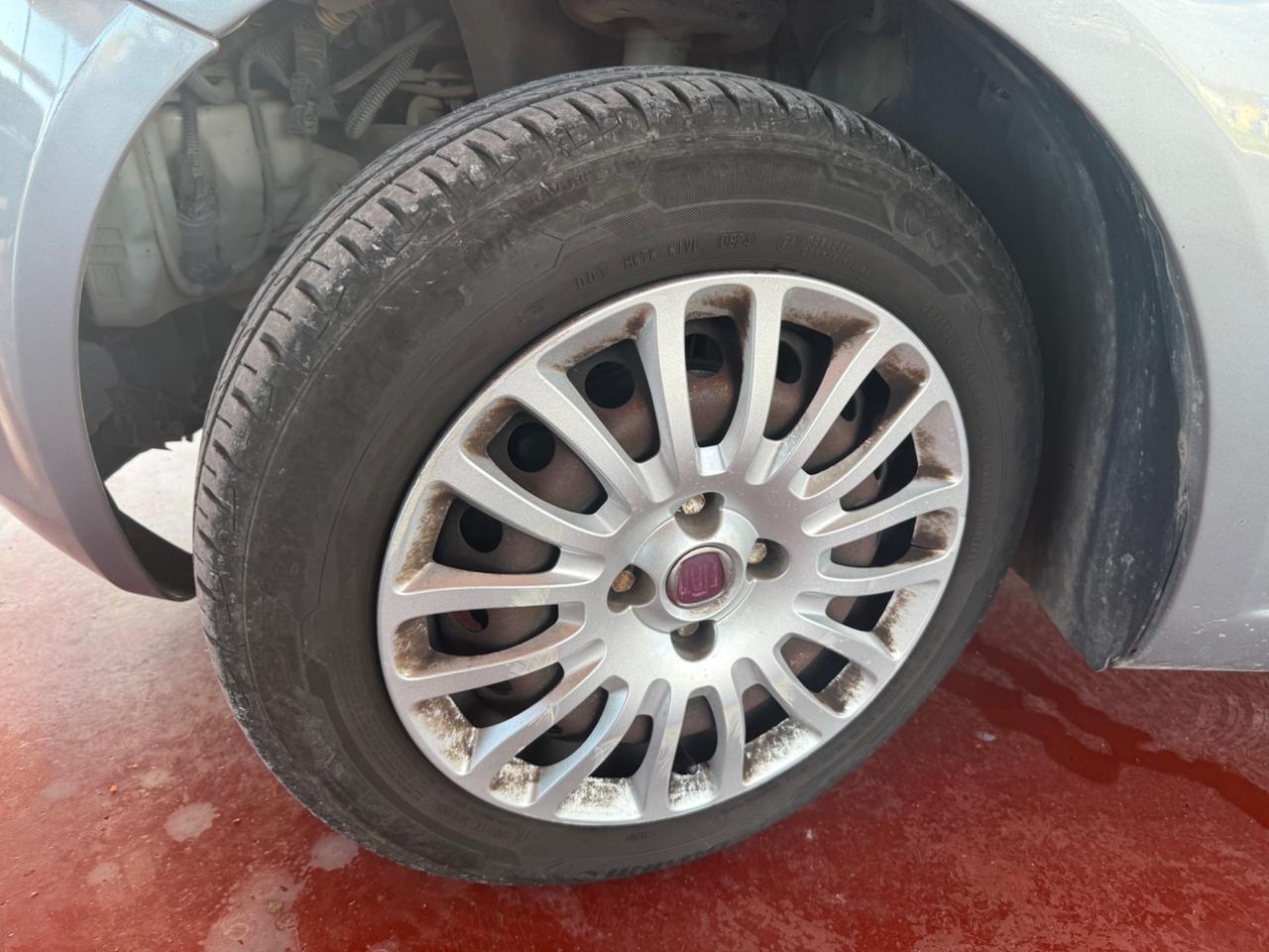 Fiat Grande Punto 1.2 Benzina - Neopatentati