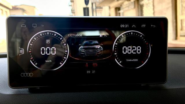 AUDI Q3 2.0 TDI 150 CV Business