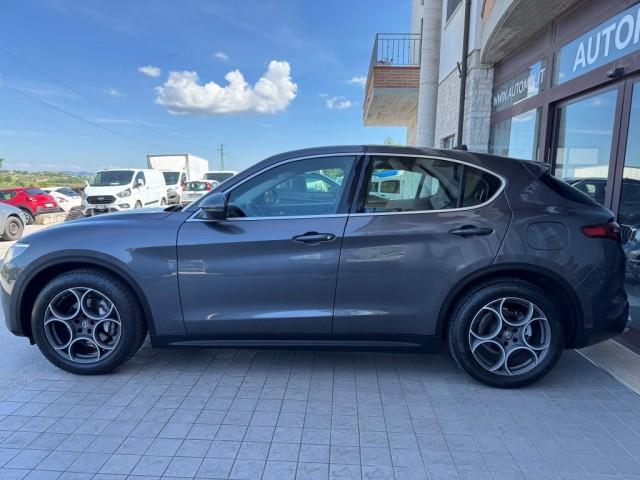 Alfa Romeo Stelvio 2.2 Turbo Diesel 180CV AT8 RWD Business