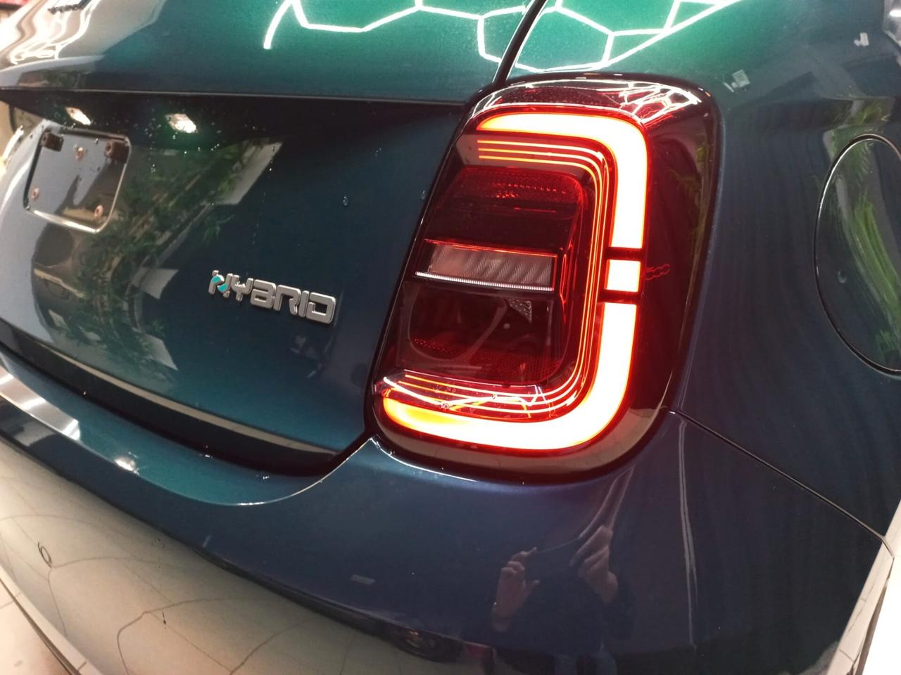 Fiat 500 Berlina Hybrid Icon