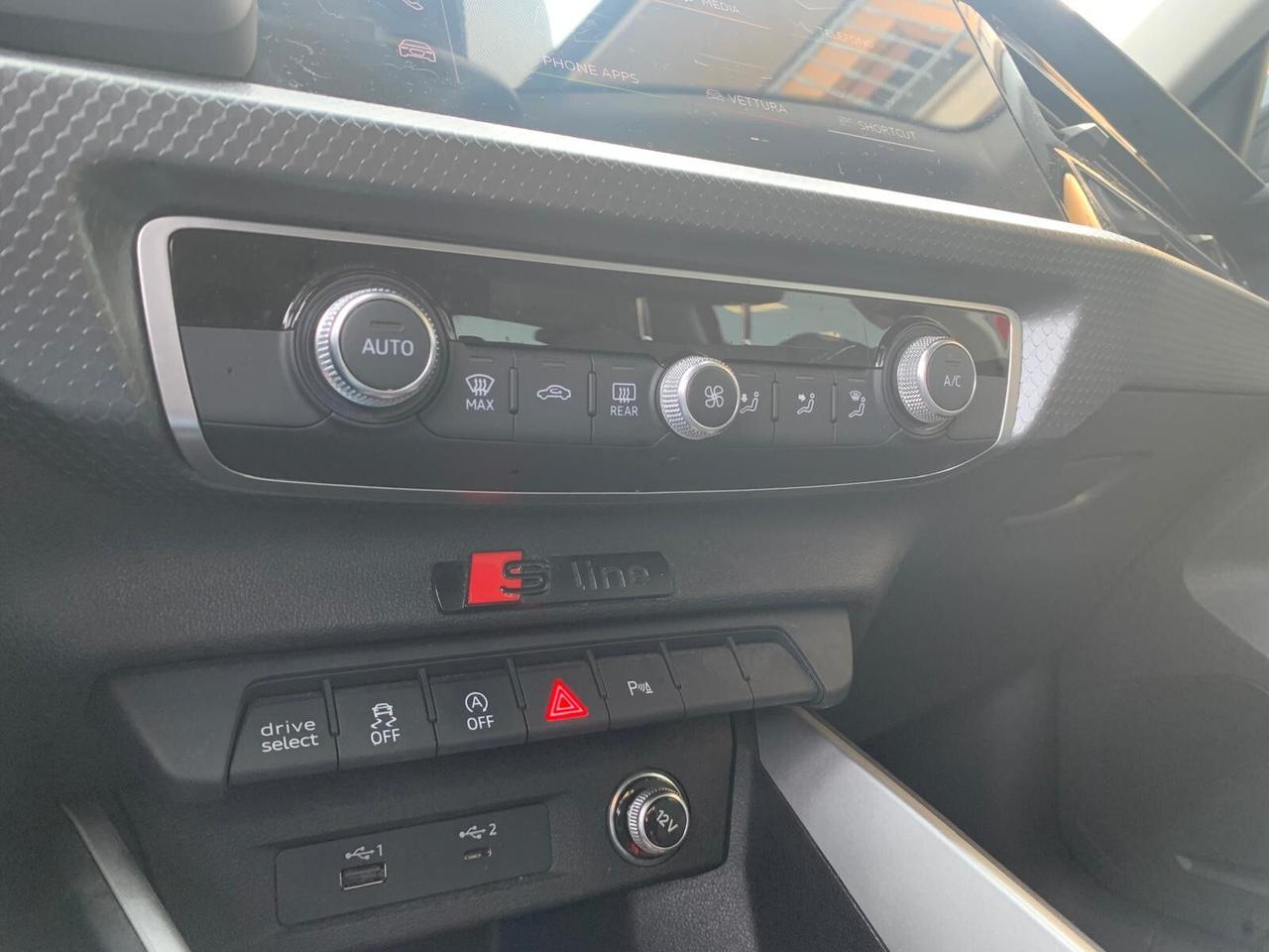 Audi A1 SPB 30 TFSI S-tronic S-line edition Neopat.