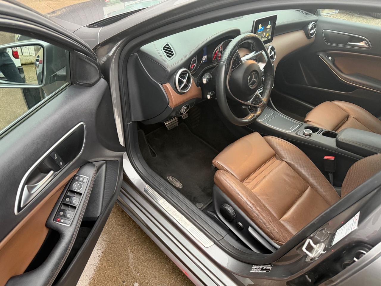 Mercedes-benz A 200 d Automatic 4Matic Premium AMG