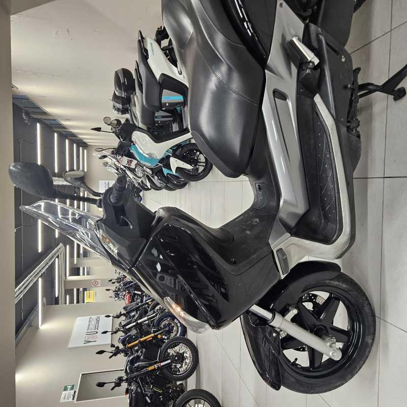 Yamaha X-Max 250 - 2008