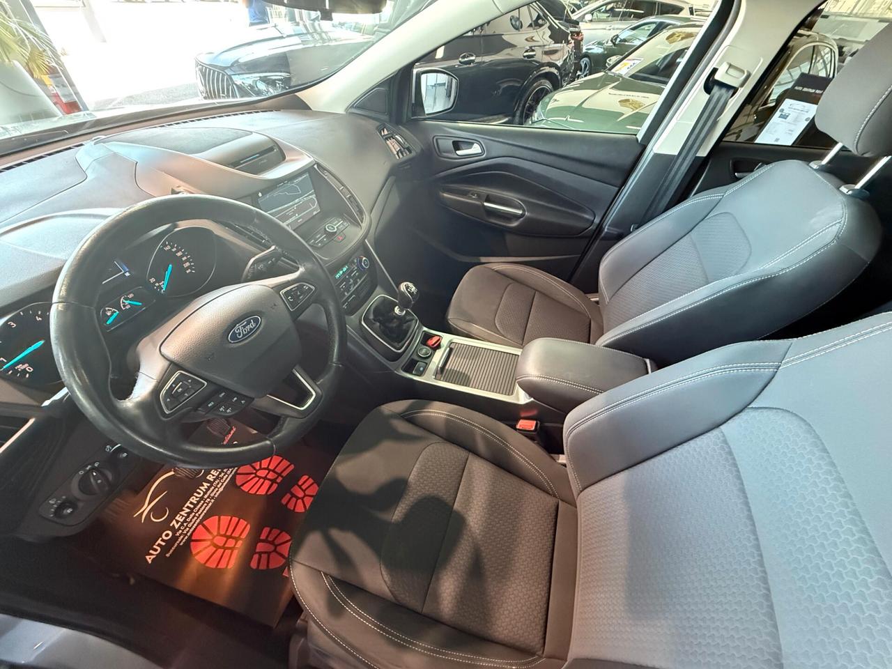 Ford Kuga 1.5 TDCI 120 CV S&S 2WD Business