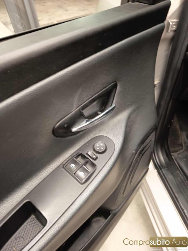 LANCIA Ypsilon 1.3 MJT 16V 95 CV 5 porte S&S Gold