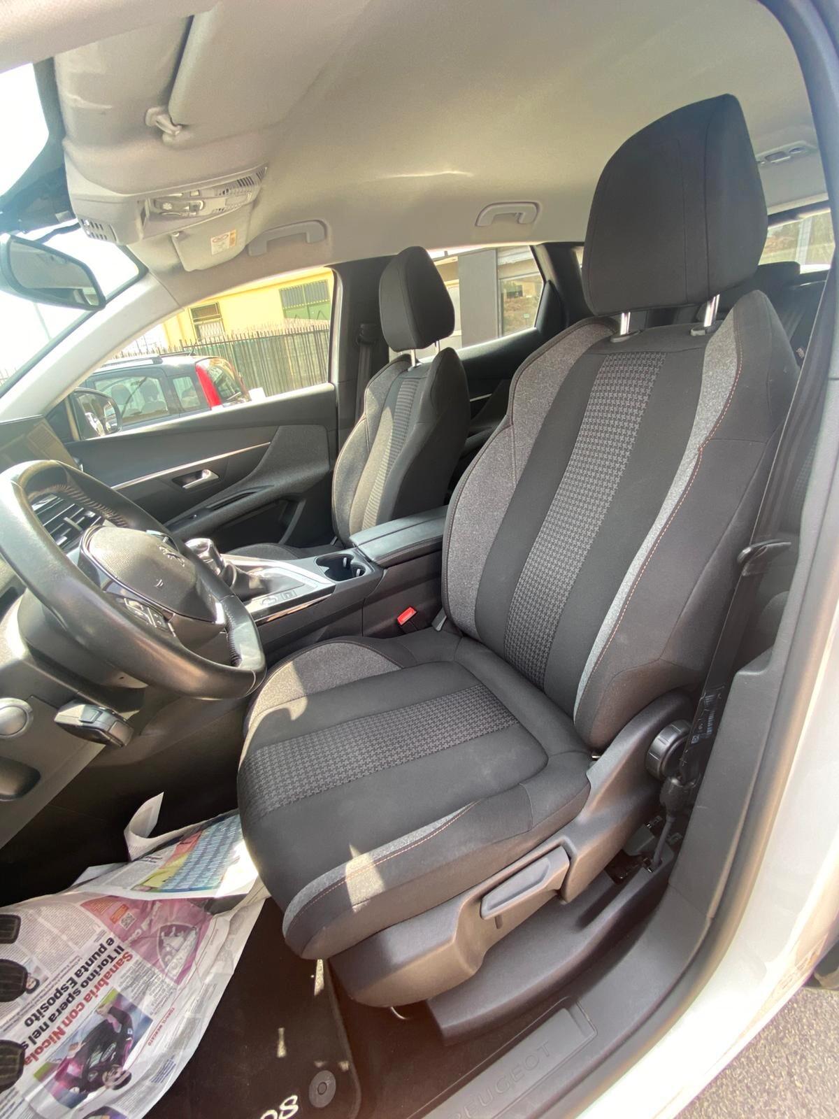 Peugeot 3008 BlueHDi 130 S&S Active Pack