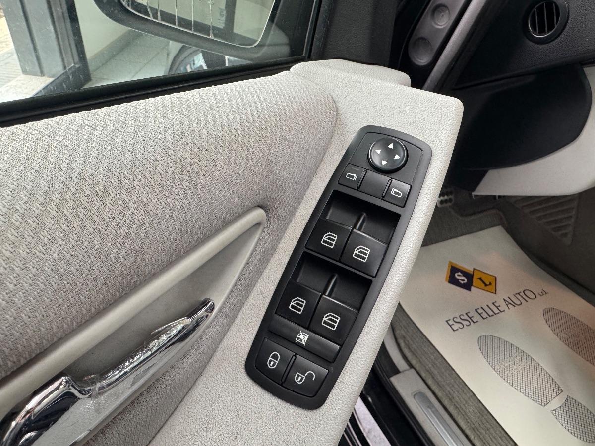 MERCEDES - Classe B - 180 CDI Sport SEDILI RISCALDABILI/ FARI AUTOMATICI