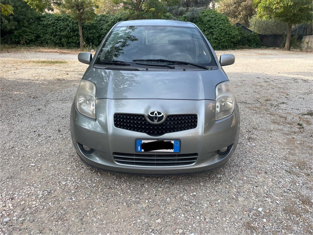 Toyota Yaris 1.4 D-4D 5 porte Sol
