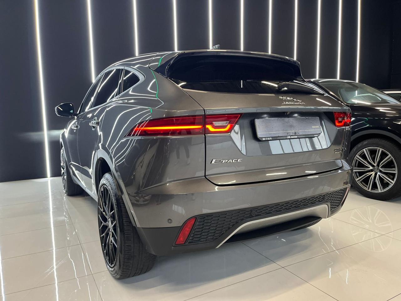 Jaguar E-Pace 2.0D 150 CV AWD R-Dynamic HSE