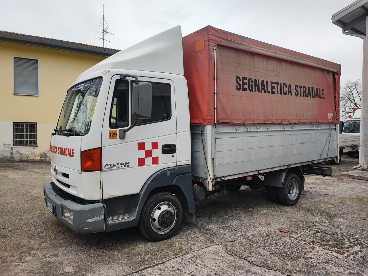 Nissan Atleon TK 35 IVA COMPRESA