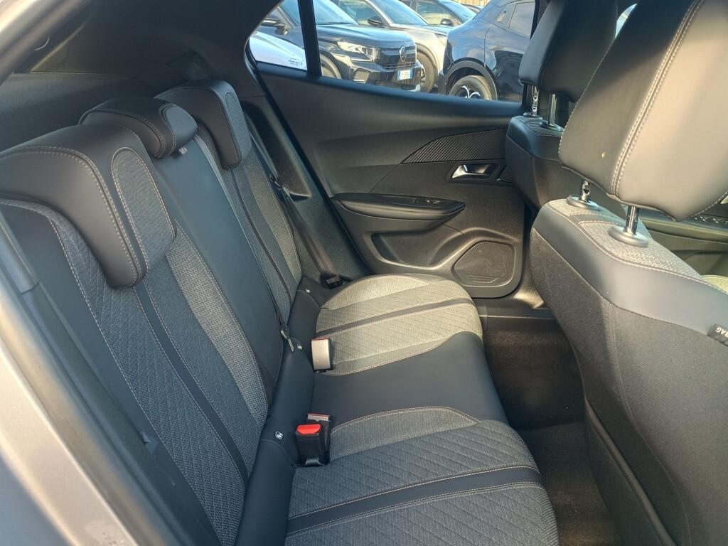 Peugeot 2008 1.2 130cv EAT8 Allure