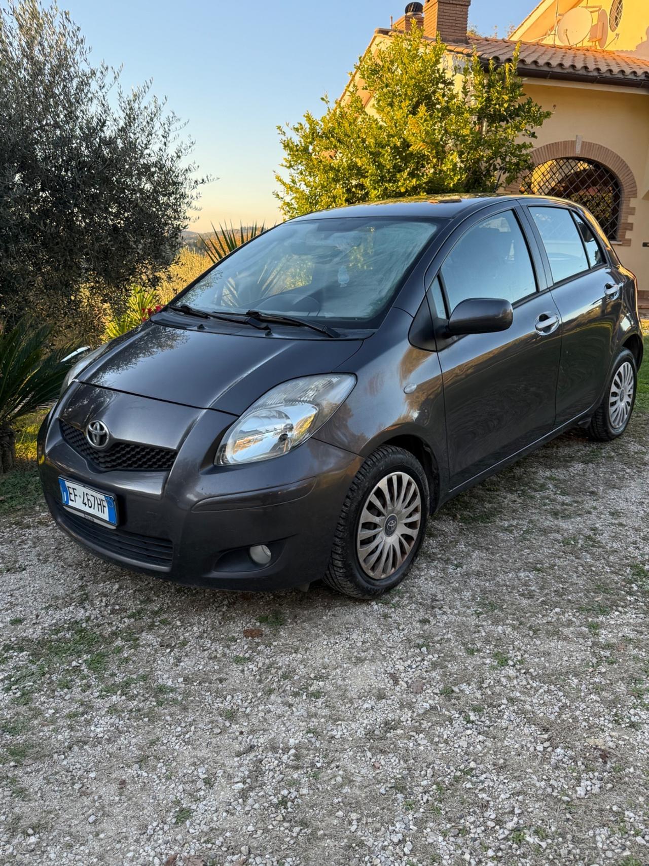 Toyota Yaris 1.4 D-4D DPF 5 porte