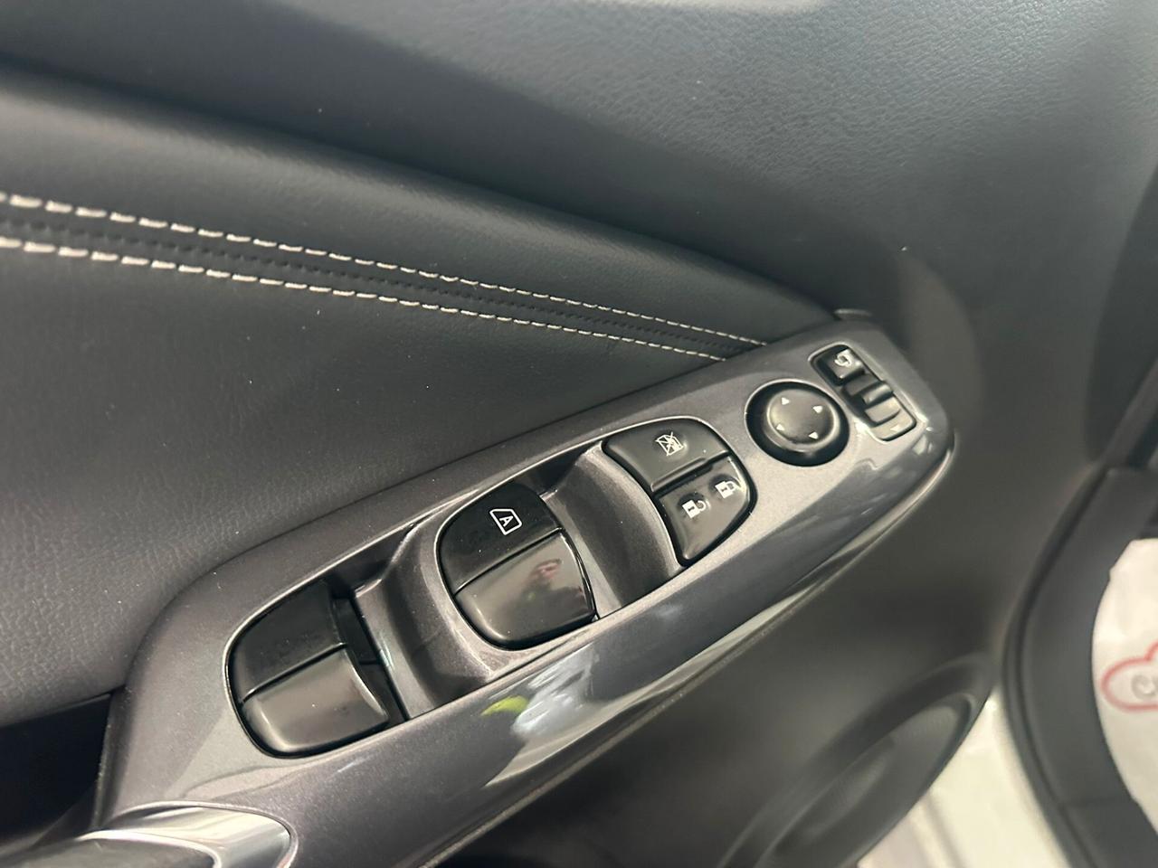 Nissan Juke 1.0 DIG-T 114 CV N-Connecta Promo