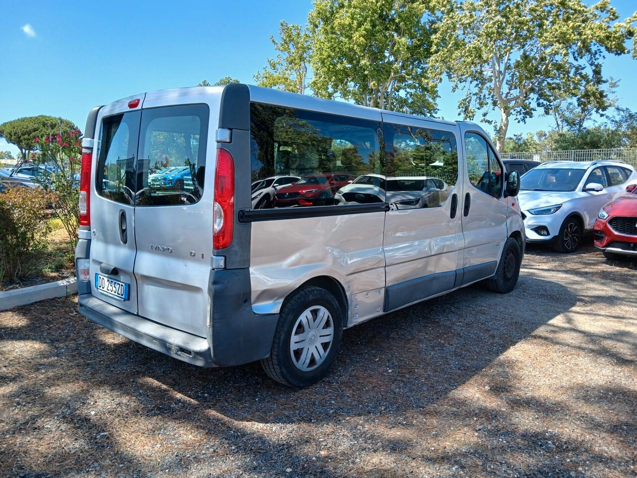 Opel Vivaro 29 2.5 CDTI PL-TN Combi Semivetrato