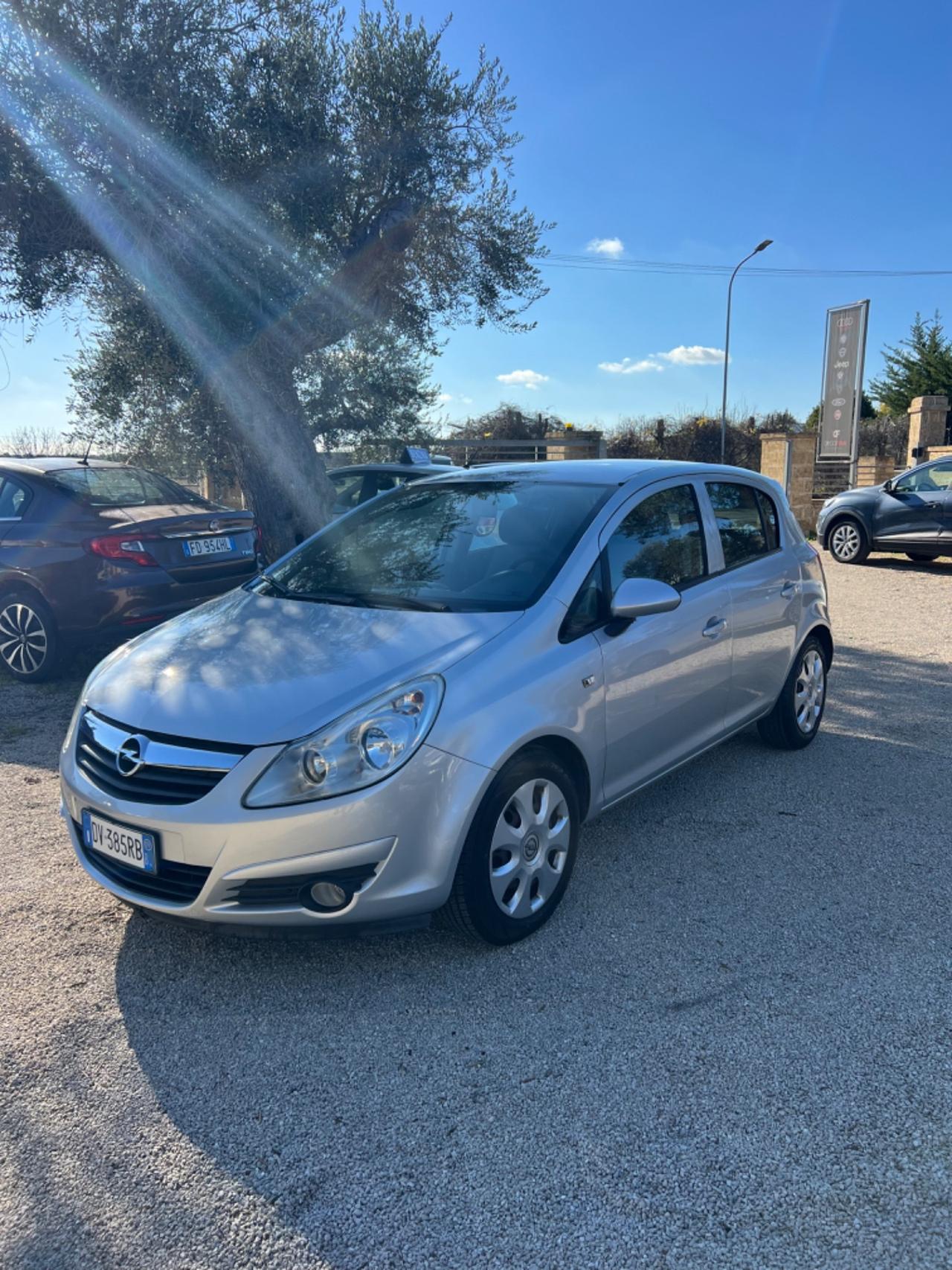 Opel Corsa 1.2 5 porte Club xfetta!!!